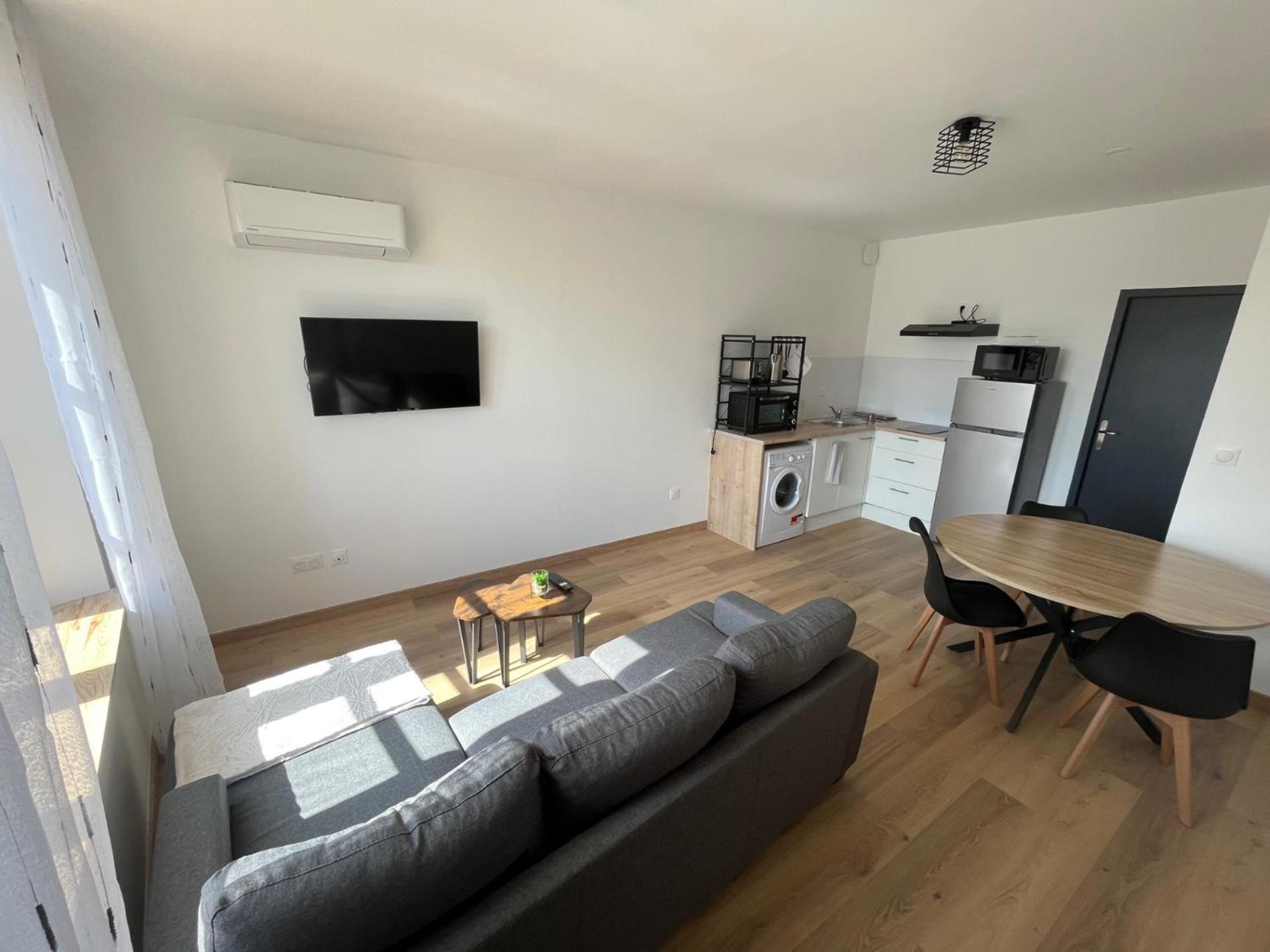 Apartment Lumineux Renove A Neuf *